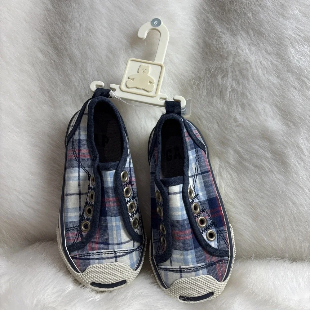 Baby Gap Canvas Slip On SIZE 6 Sneakers Shoes Red & Blue Plaid NWT
